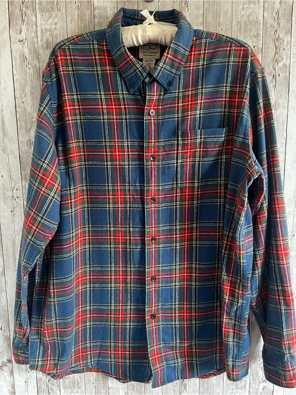 L.L. Bean Blue and Red Plaid Flannel Button-Down Shirt Large
